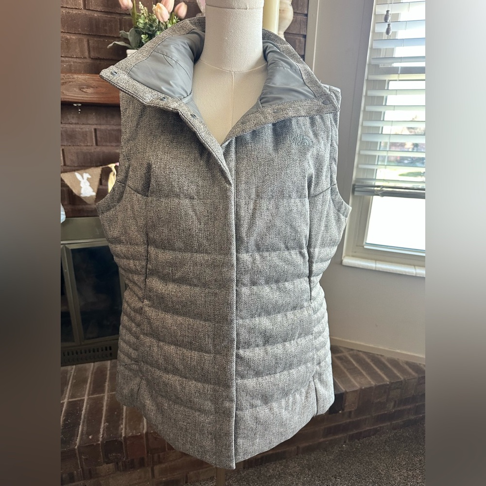 The North Face Women's XL Grey Herringbone Quilted Puffer Vest Jacket